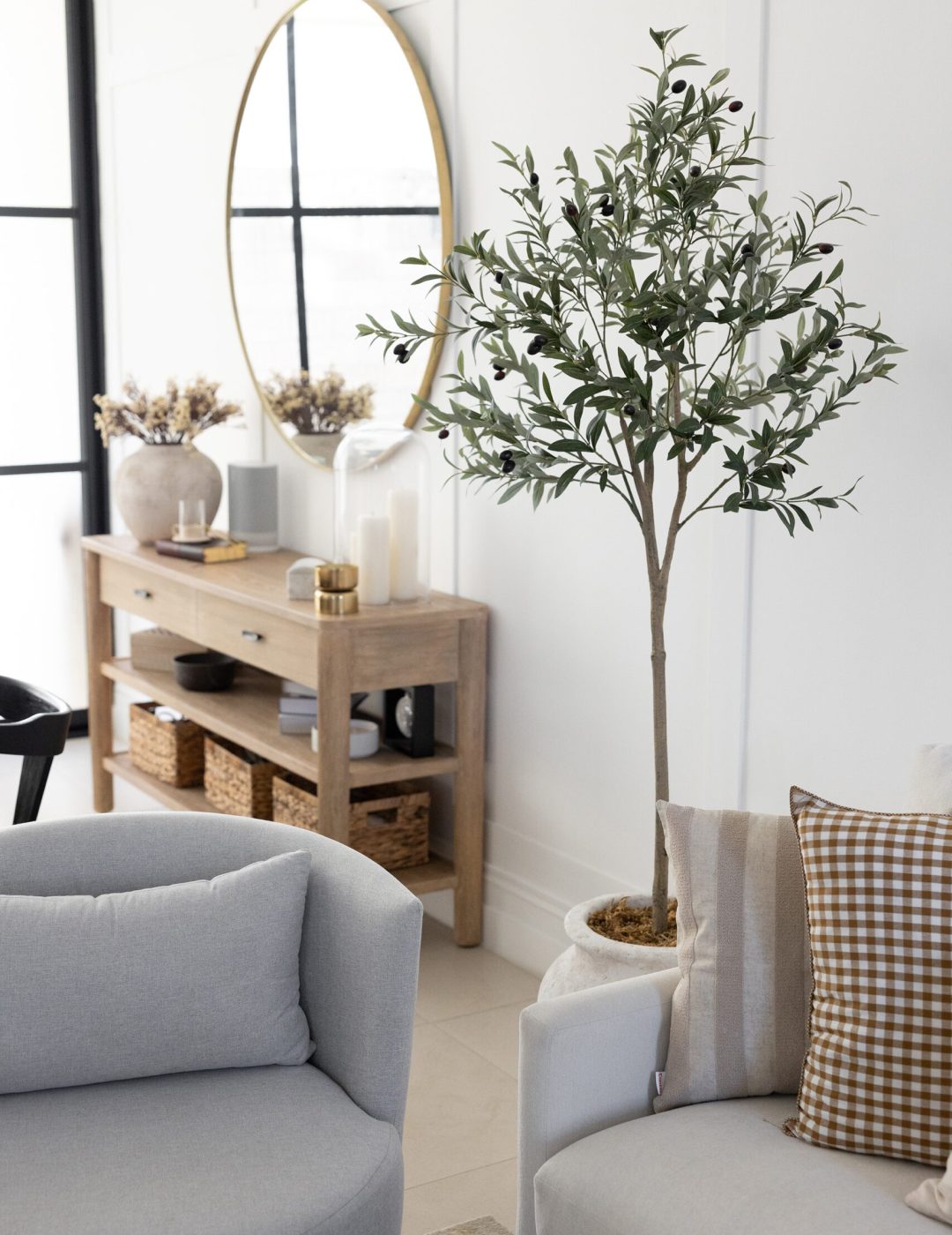 MODERN COZY INTERIOR